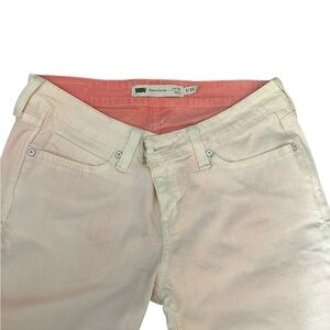 Levi’s Demi Curve Low Rise Skinny Jeans – Size 9/29 (Soft Blush Pink) 🌸